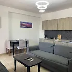 Arteg - Delux Apartment Durres