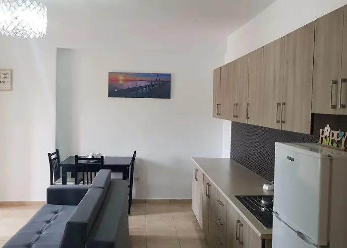 アパート Arteg - Delux ドゥラス